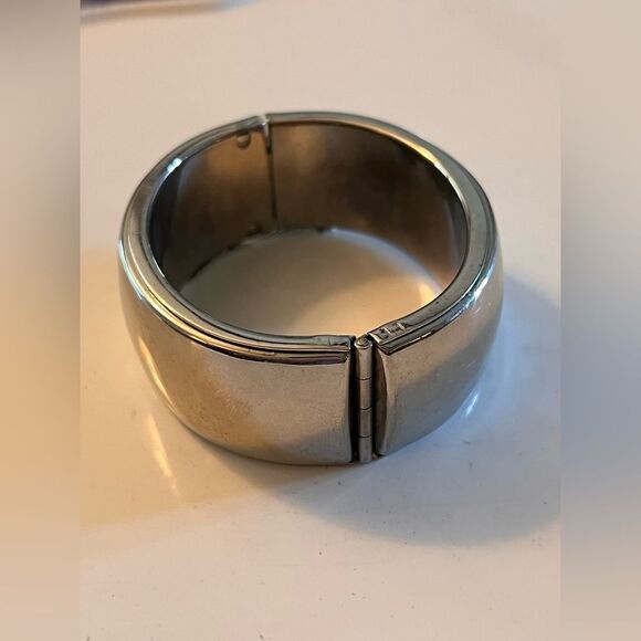 Vintage Silver Hinged Bangle Bracelet silver tone with chain chunky classic - Picture 4 of 12